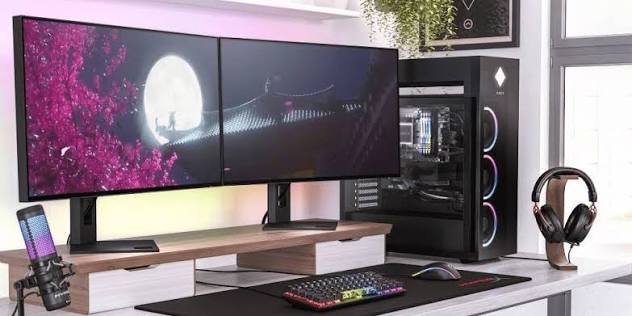 4K & High-Refresh-Rate Displays